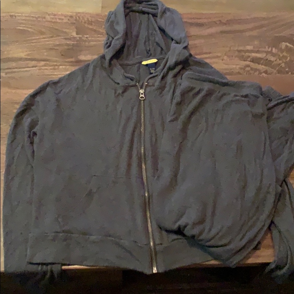 Top and bottom sleepwear